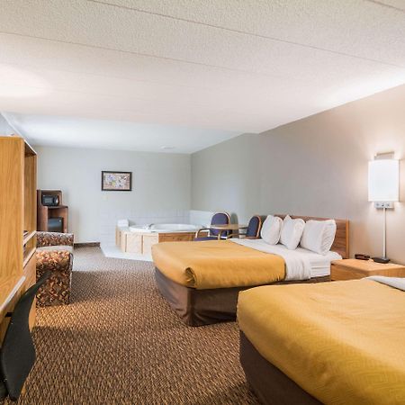 Econo Lodge Duluth Near Miller Hill Mall Exterior foto