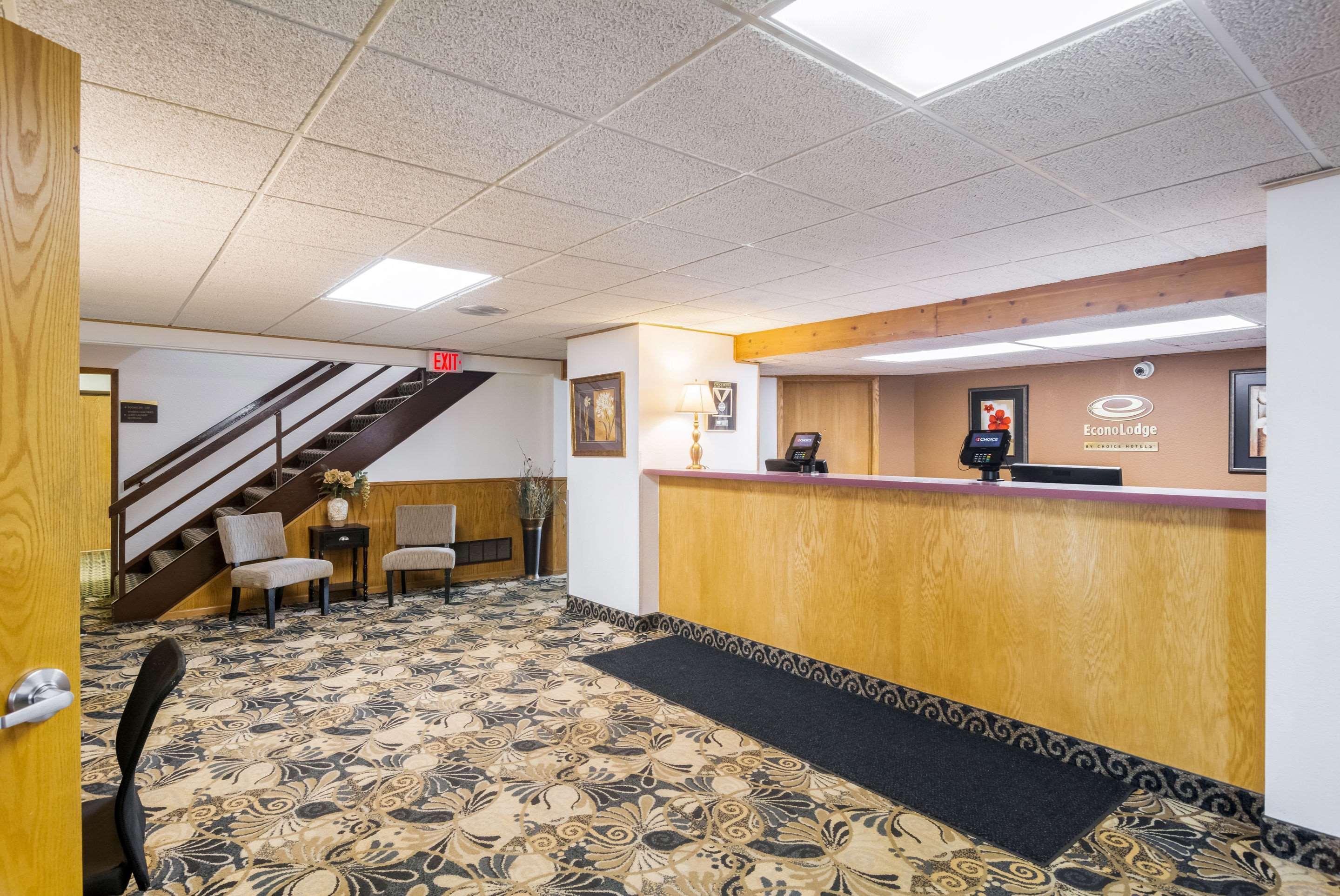 Econo Lodge Duluth Near Miller Hill Mall Exterior foto