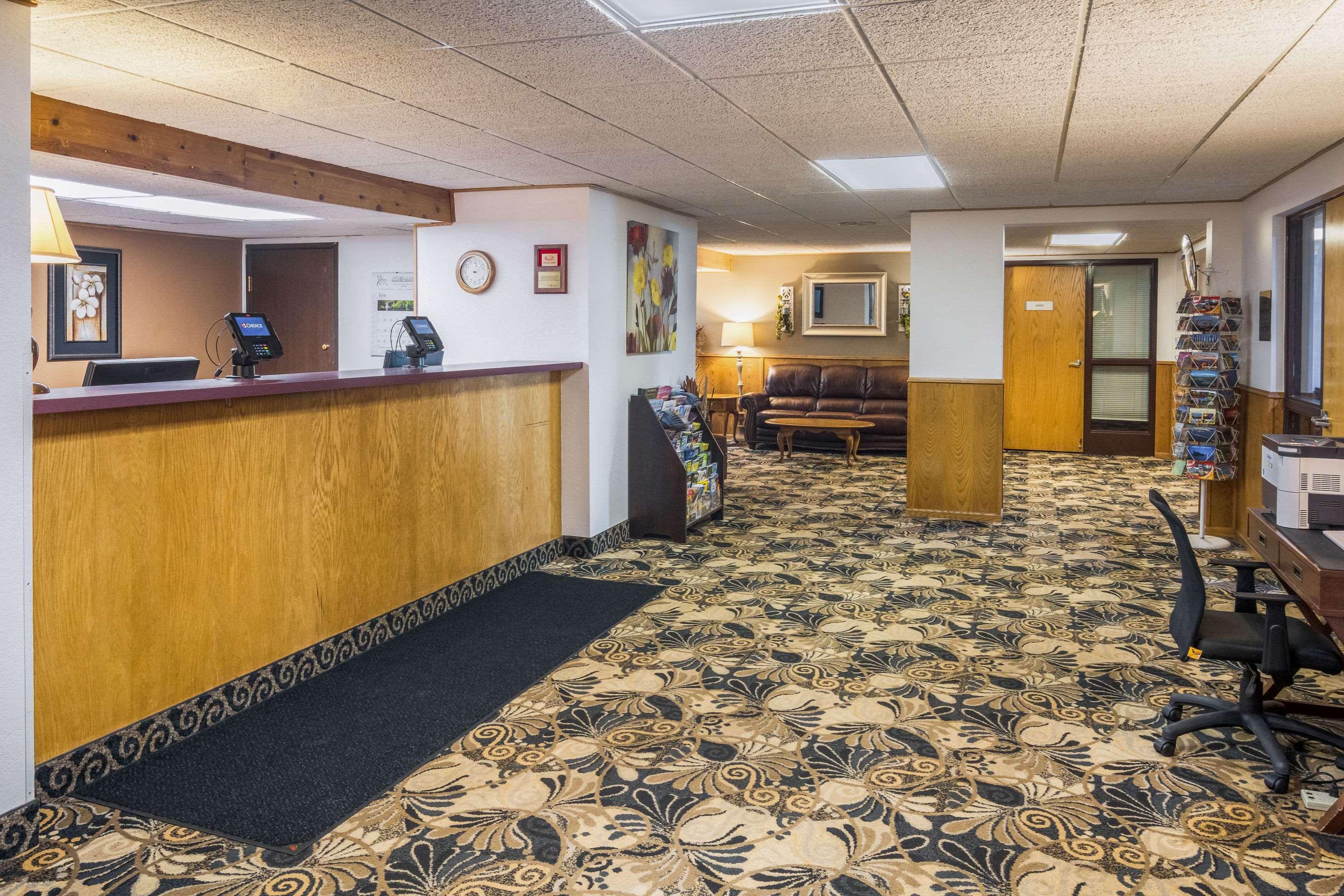 Econo Lodge Duluth Near Miller Hill Mall Exterior foto